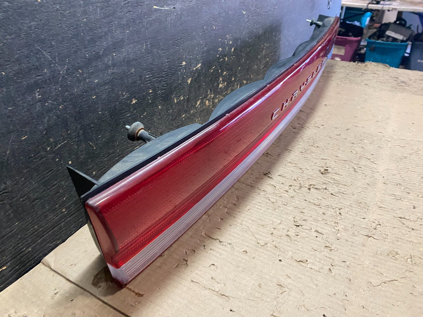 1993 to 1997 Chrysler Concorde Center Trunk Tail light X8226 DG2