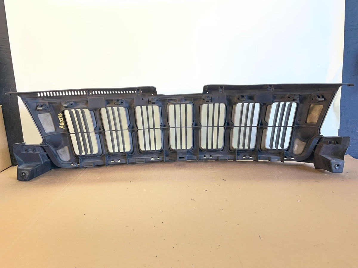 2011 to 2013 Jeep Grand Cherokee Front Upper Grill Grille AH0376 DG3