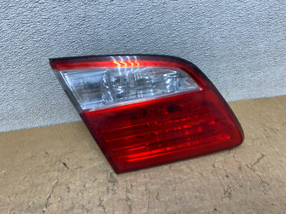 2000-2001 Infiniti i30 Left Driver Lh Side Tail Light Inner Oem V8524 DW0