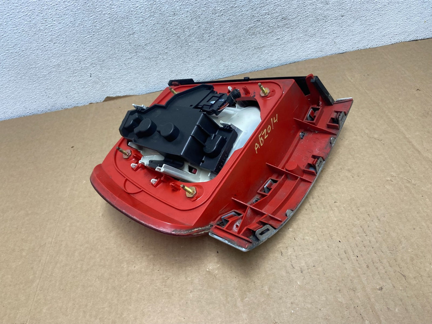 1999 to 2002 Audi A4 B5 Right Passenger Rh Side Tail Light AG2014 LK5