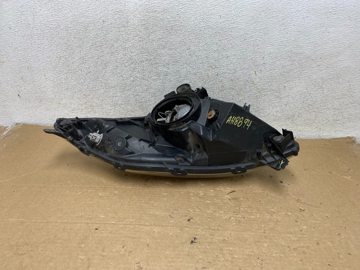 2006-2009 Toyota Prius Right Passenger Rh Side Headlight Halogen AH8894 DW5
