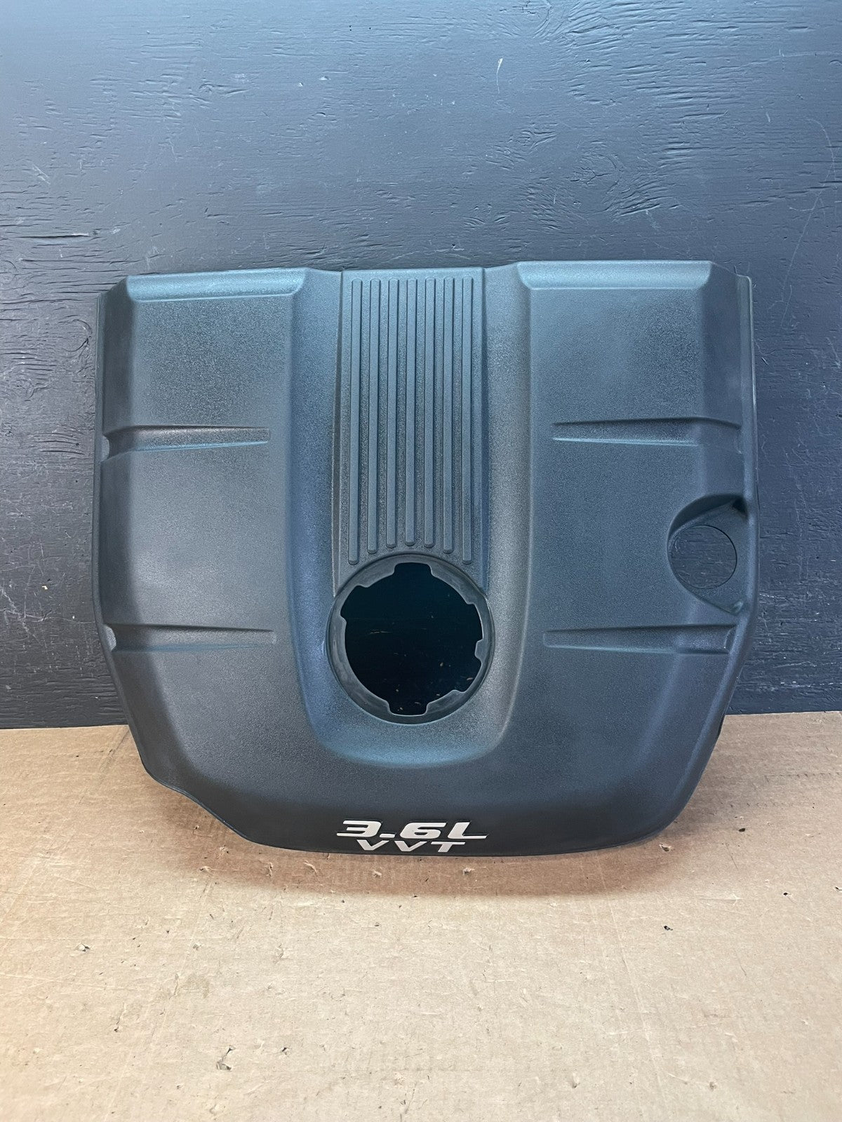 2012 to 2014 Jeep Grand Cherokee 3.6L Engine Cover AE8588 DG0