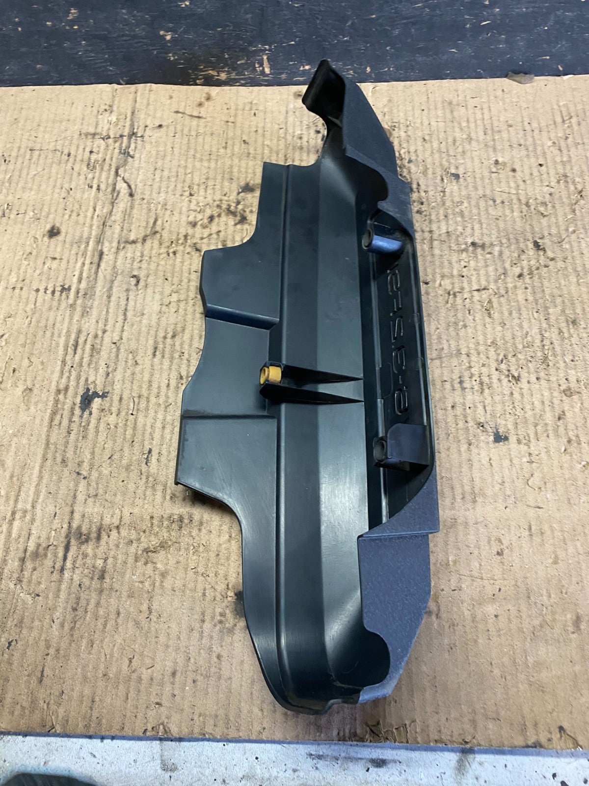 2008 to 2008 Audi A6 3.2L Engine Motor Cover q0400 DG7