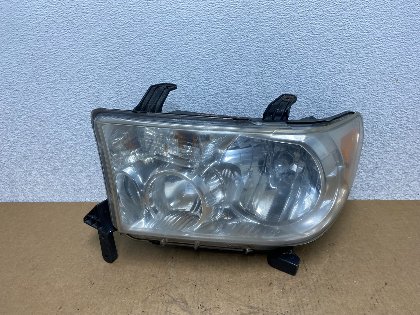 2007 to 2014 Toyota Sequoia Tundra Left Driver LH Headlight Halogen AC3006 DW0