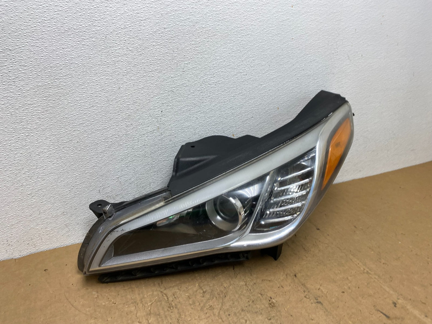 2015-2017 Hyundai Sonata Left Driver LH Side Halogen Headlight AD0515 DW2