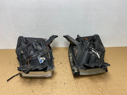 2004 to 2007 Nissan Armada Left+Right Side Set Headlights AC8289 DW9