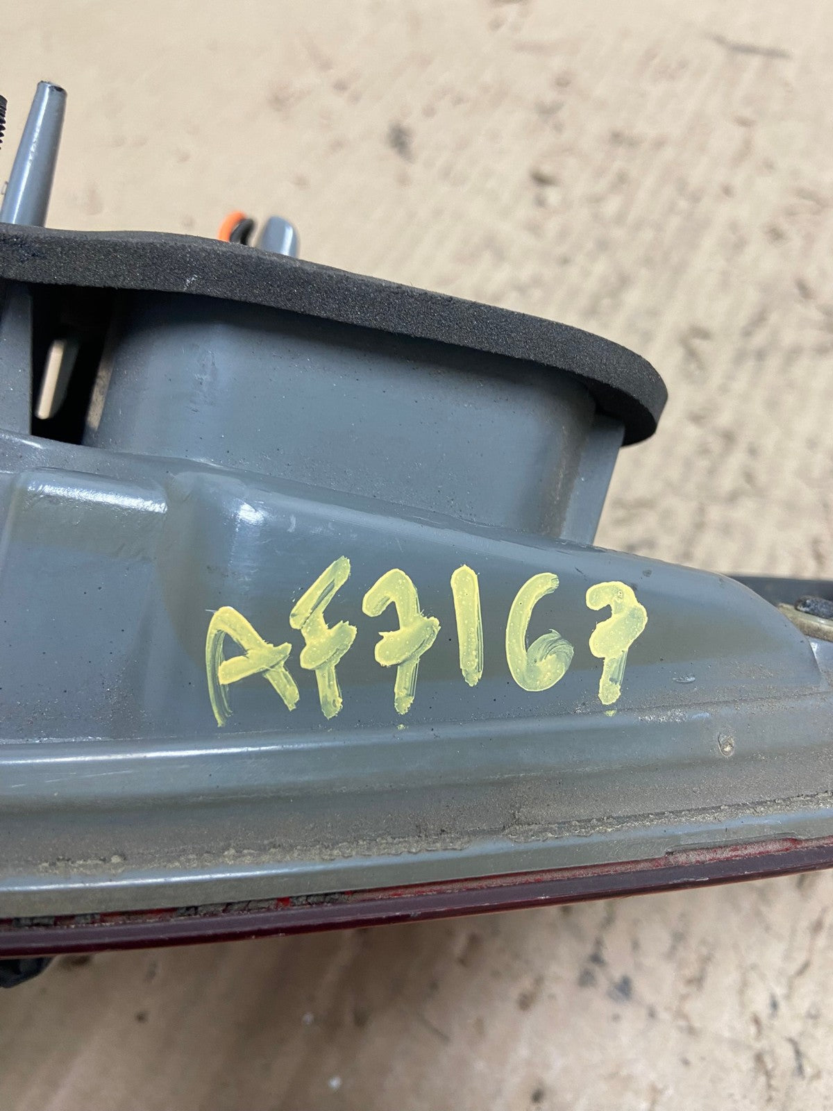 2007-2010 Hyundai Elantra Right Passenger RH Tail Light Inner AF7167 LK8