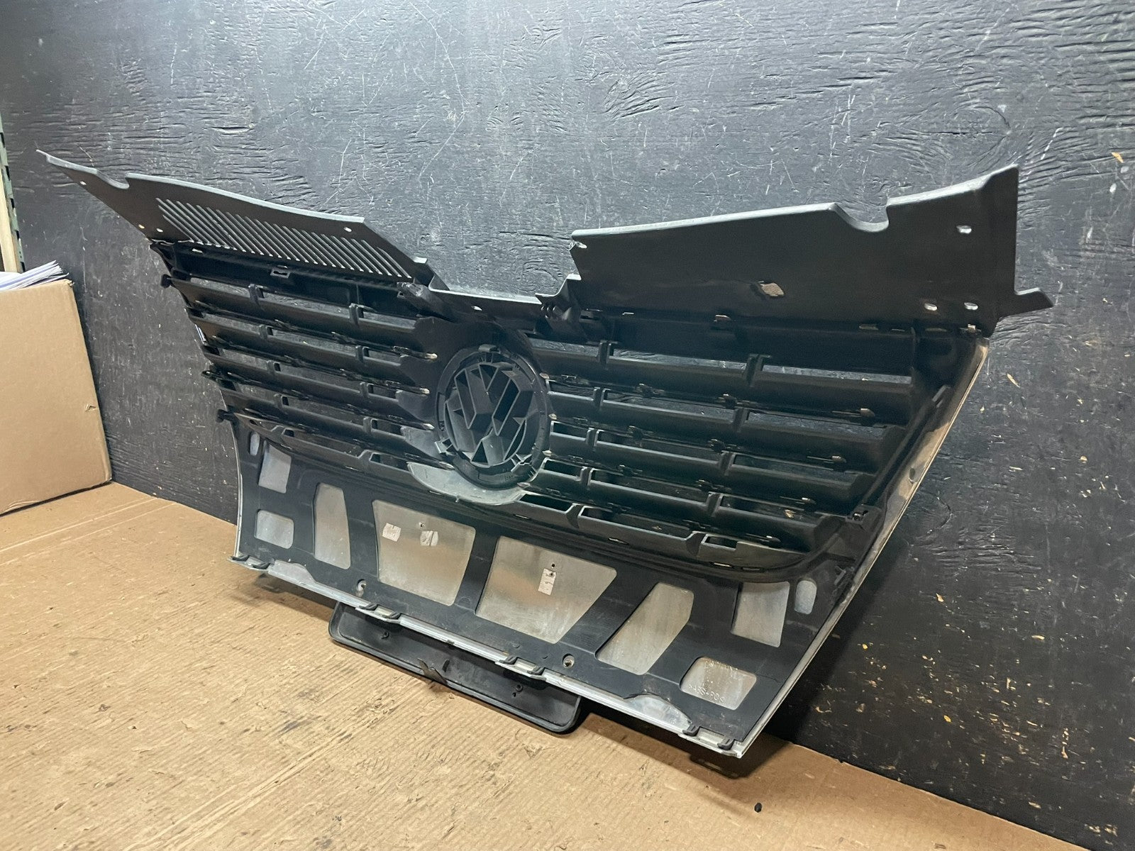 2006 to 2010 Volkswagen Passat Front Upper Grill Grille Oem Z8113 DG8