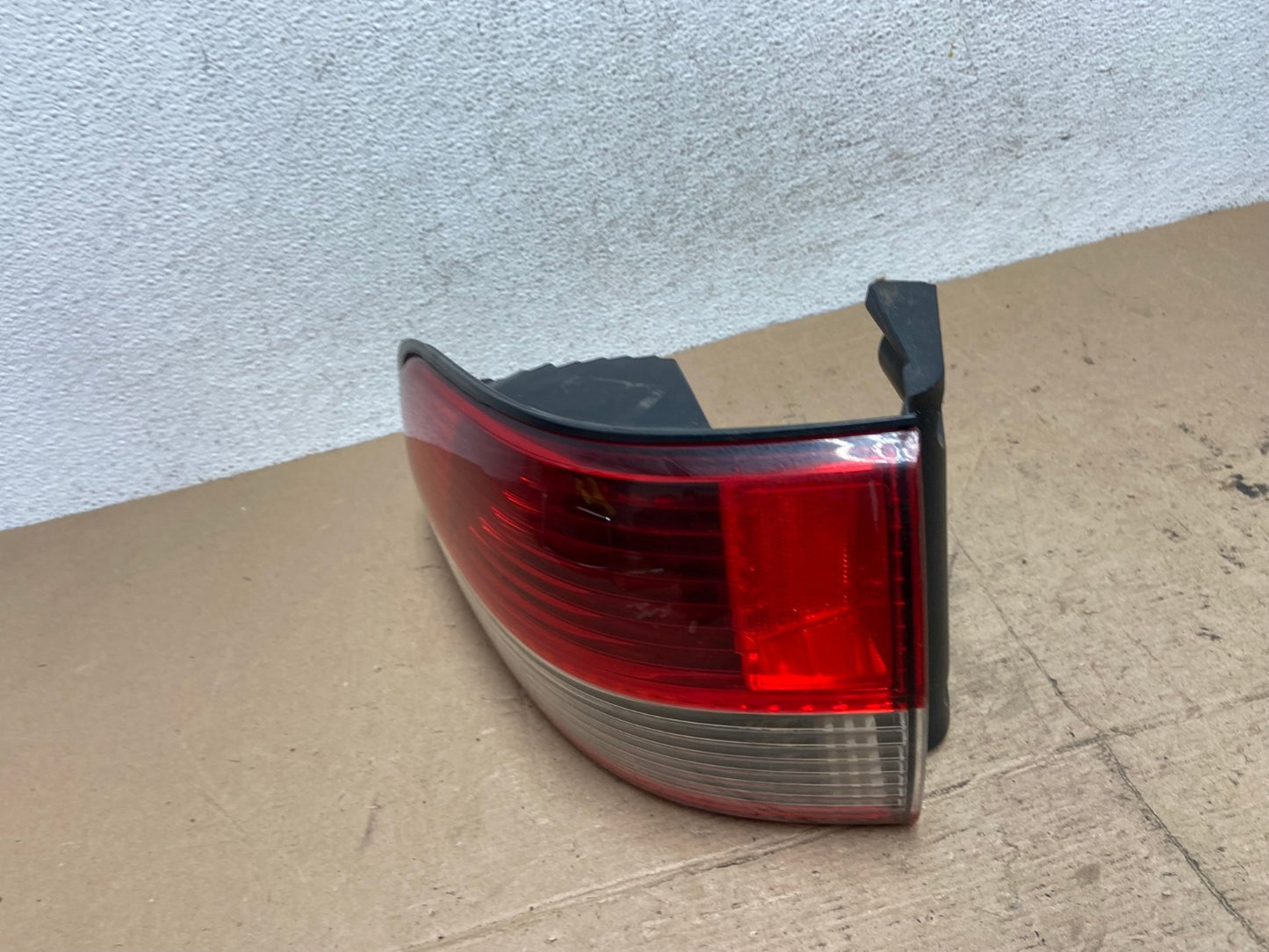 2001 2002 2003 Toyota Sienna Left Driver Lh Side Tail Light AF5729 LK1