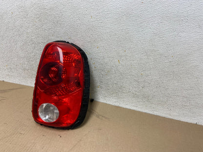 2011 to 2016 Mini Cooper Countryman Right Passenger RH Tail Light AH6688 DG2