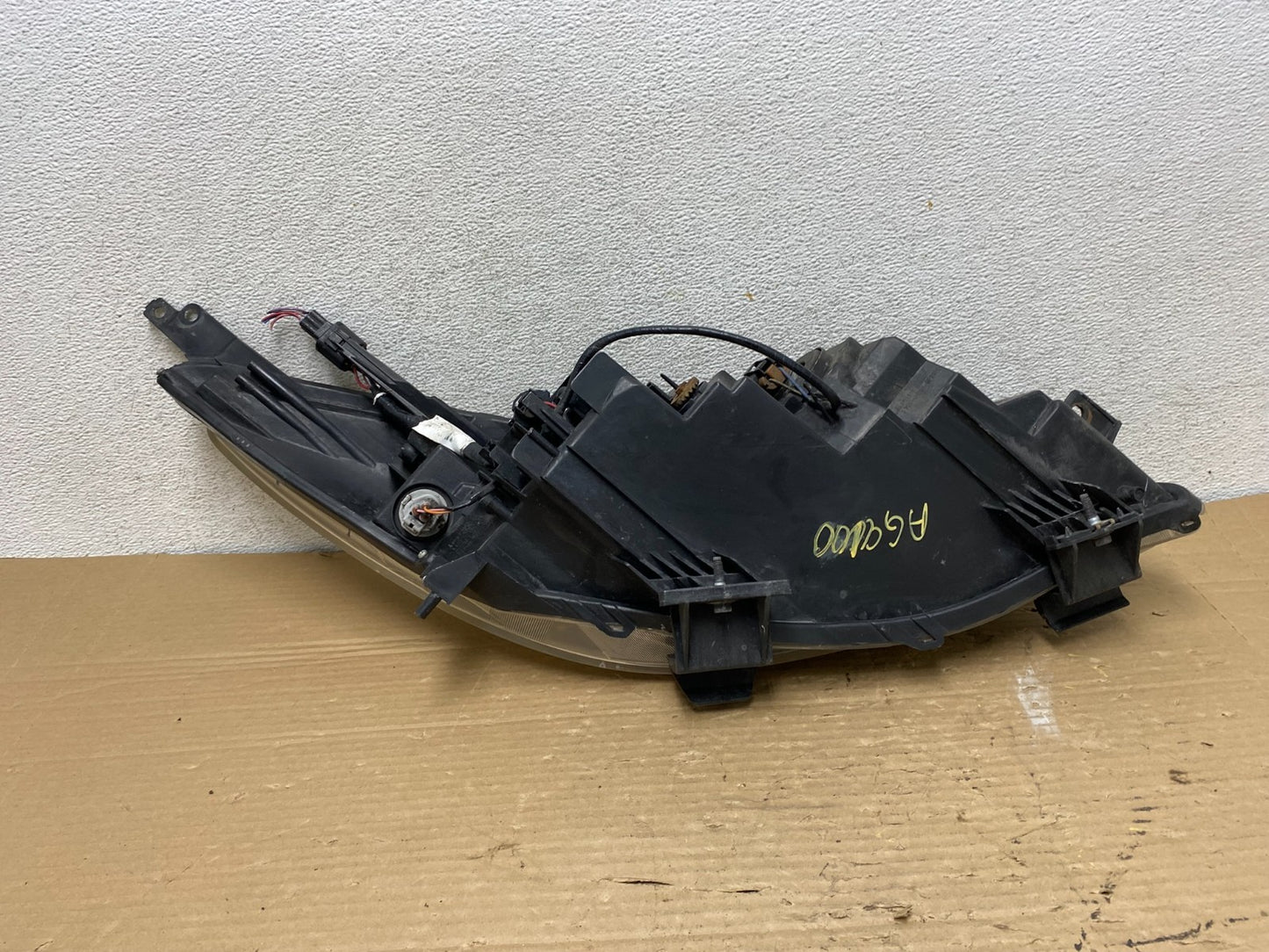 2010 - 2013 Mazda 3 Left Driver LH Halogen Headlight AG9100 DW8