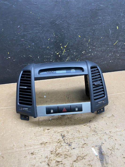 2007 to 2012 Hyundai Santa Fe Center Air Vent A/C Clock Bezel Trim OEM x1214 DG0