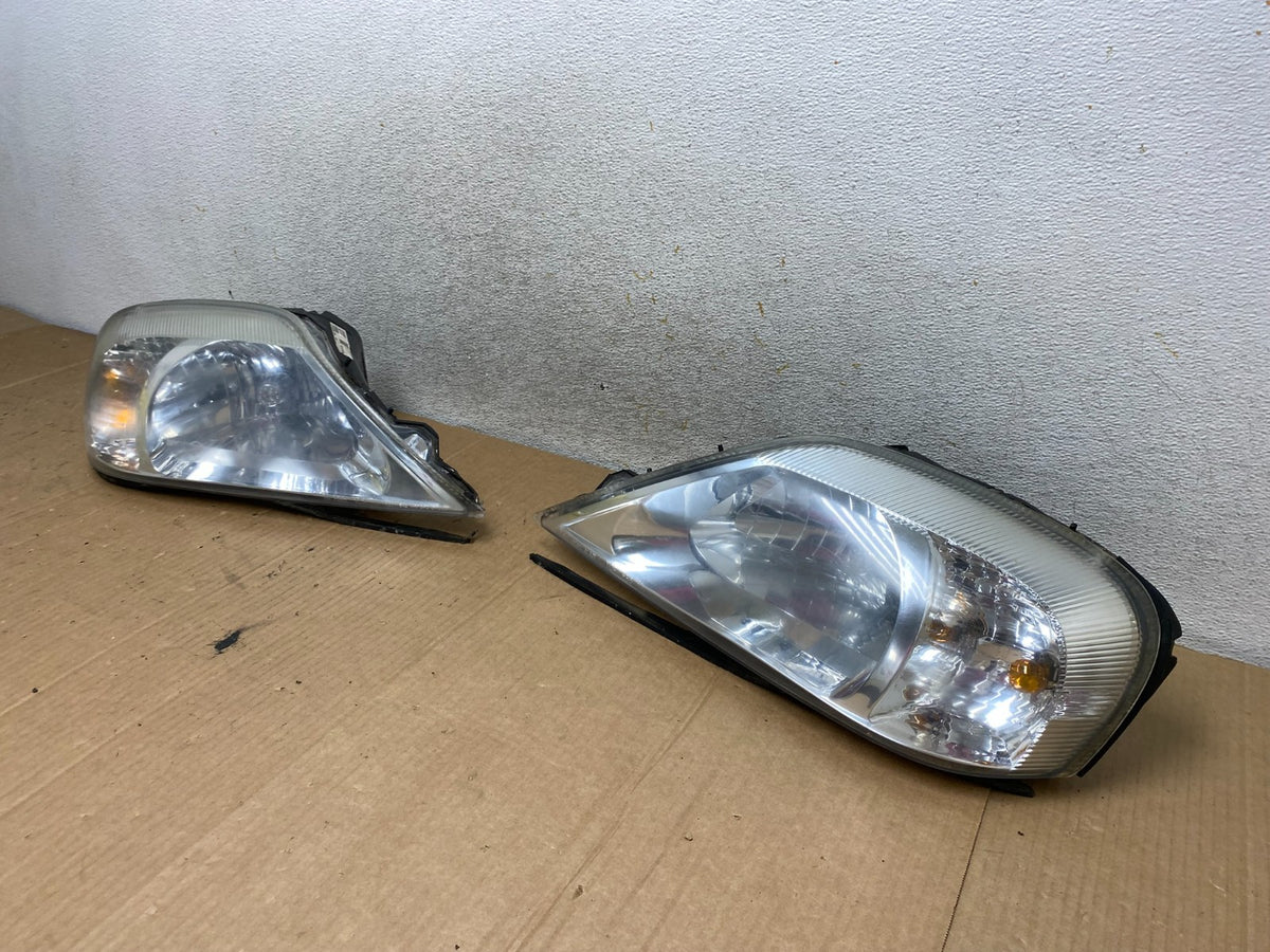 2000 to 2005 Mercury Sable Left+Right Side Halogen Headlights AI8747 DW1