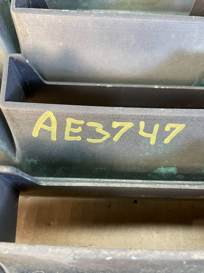 2007 2008 2009 Chrysler Aspen Front Radiator Upper Grill Grille AE3747 DG5