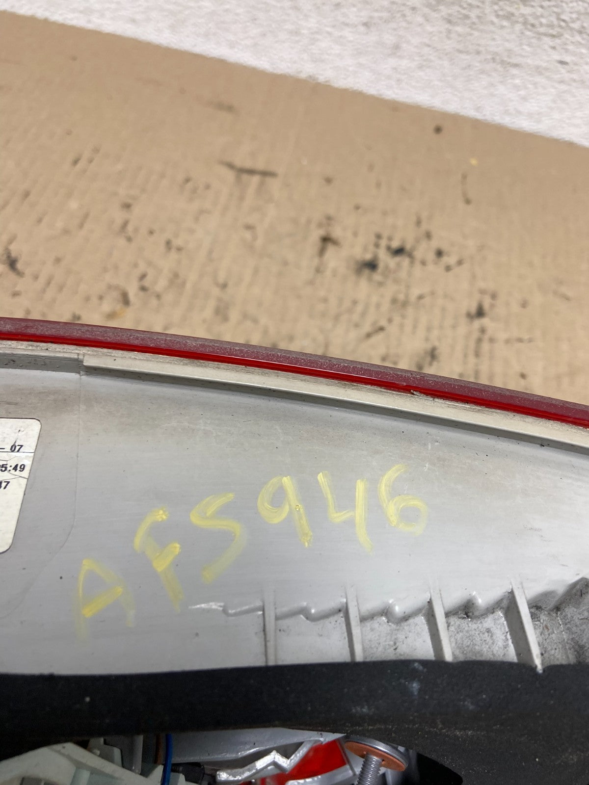 2007 - 2010 BMW M3 328i 335i Convertible Left Driver LH Tail Light AF5946 DW6