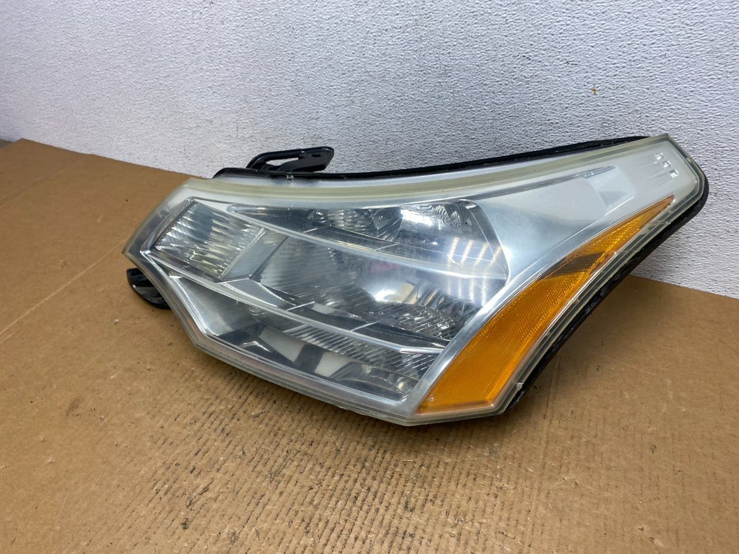 2008 2009 2010 2011 Ford Focus Left Driver Lh Headlight Halogen AC1583 DW1