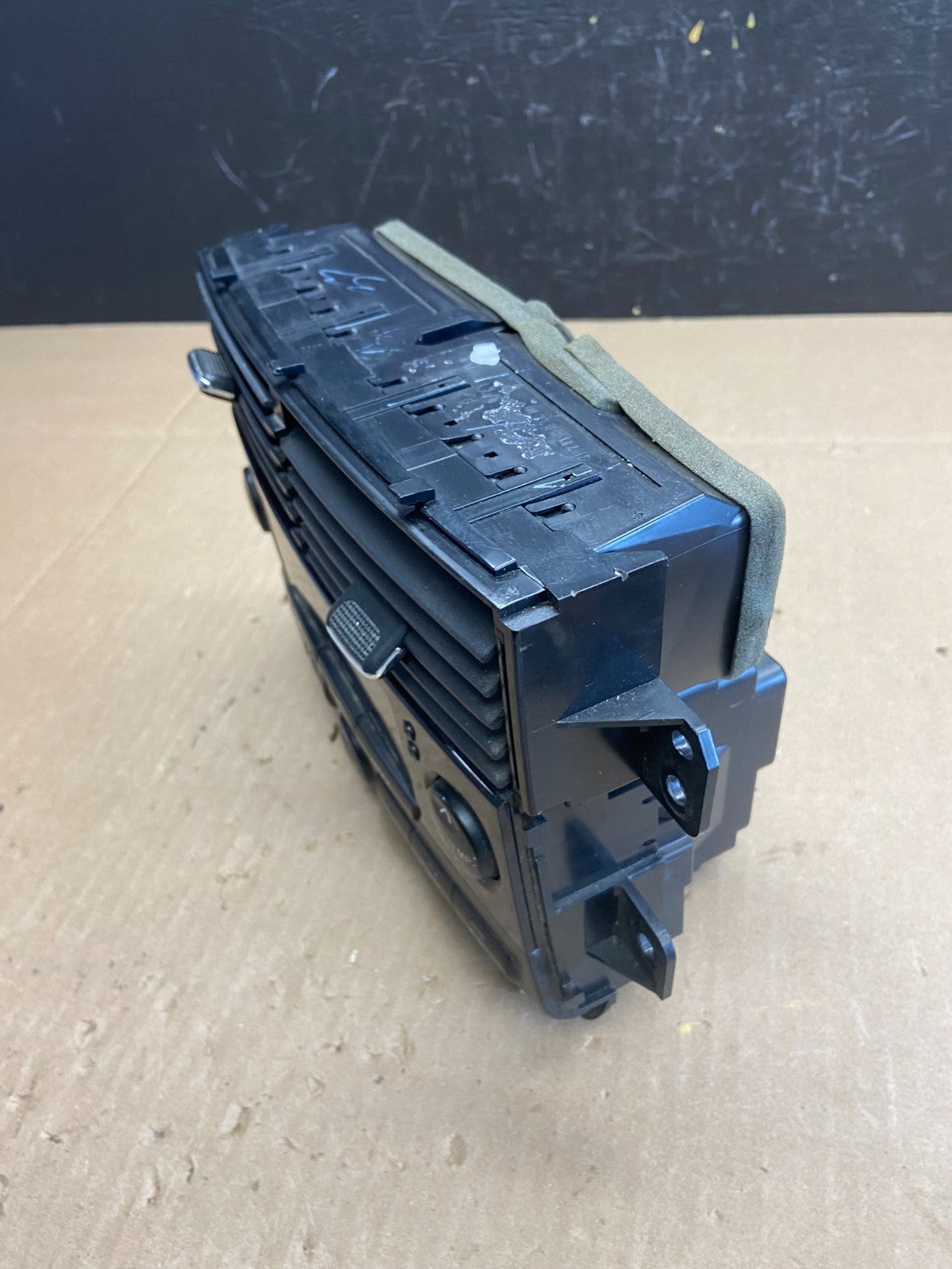 2004-2005 Toyota Sienna AC Climate Heater Temperature Control Air Vent AB9408 DG3