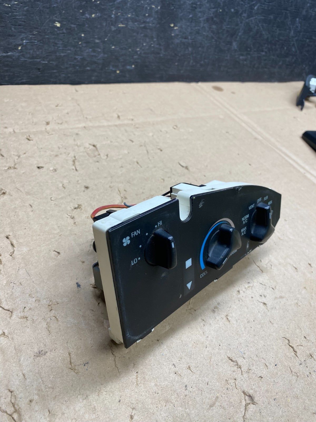 1997-2014 Ford Van Econoline E150 E250 Heater Climate Fan Control AJ1352 DG4