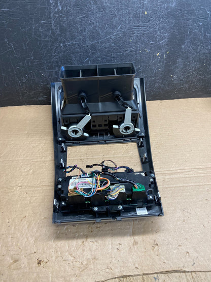 2007 - 2012 GMC Acadia A/C Heater Climate Control Radio Panel Bezel OE AF2067 DW4