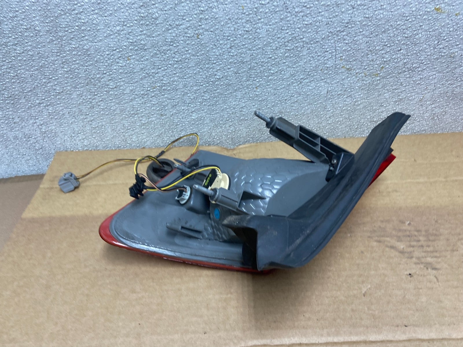 2014 - 2018 Ford Taurus Interceptor Left Driver LH Side Tail Light OEM AB5058 DW4