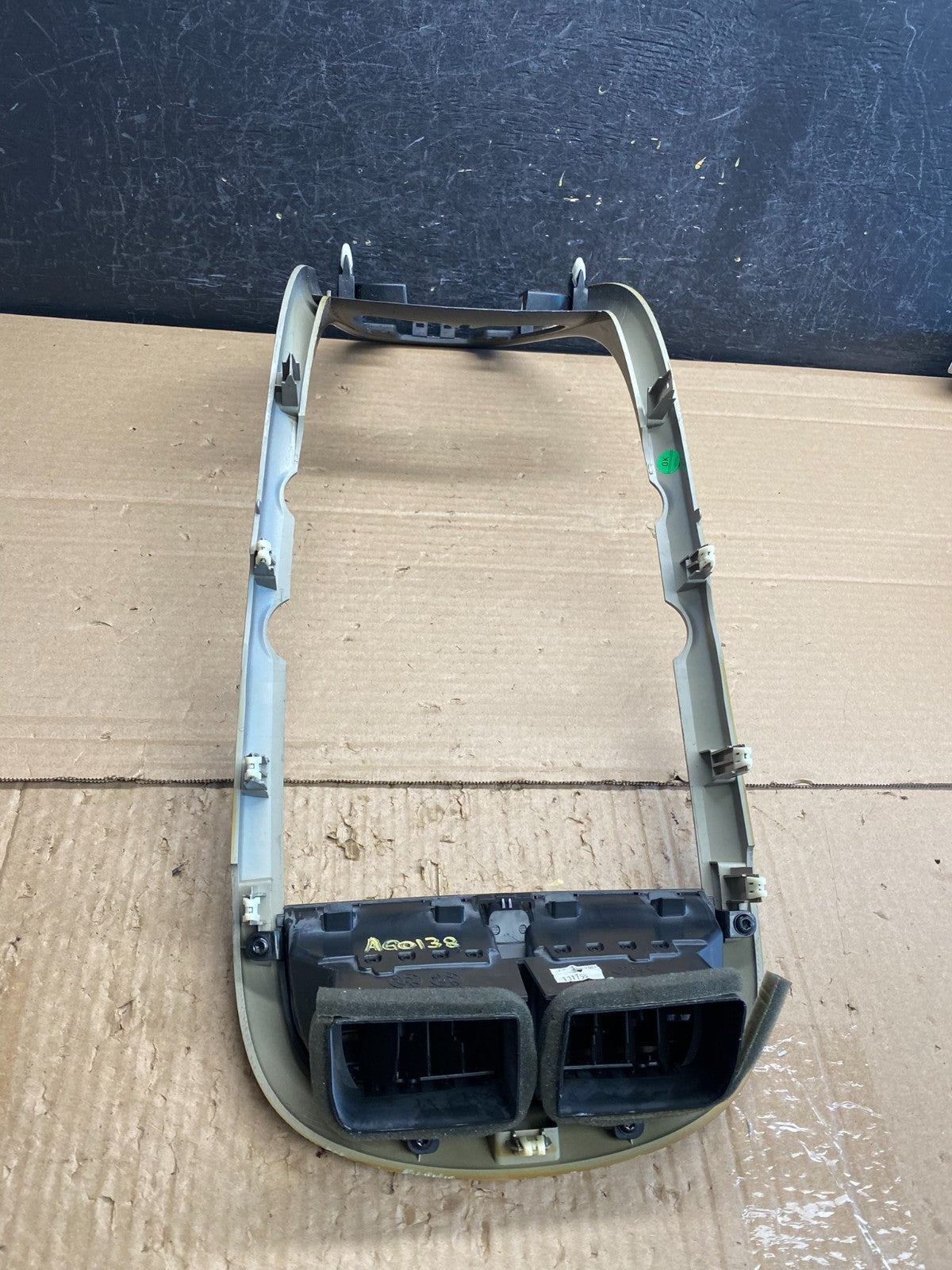 2013-2015 Chevrolet Malibu Center Dash Radio Switch Air Vent Trim Bezel AG01385