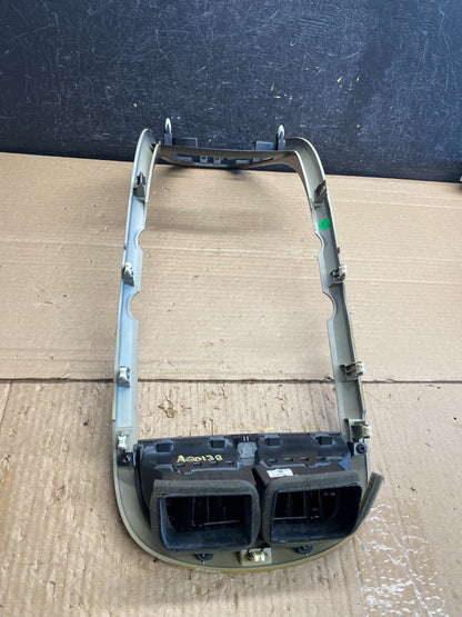 2013-2015 Chevrolet Malibu Center Dash Radio Switch Air Vent Trim Bezel AG01385