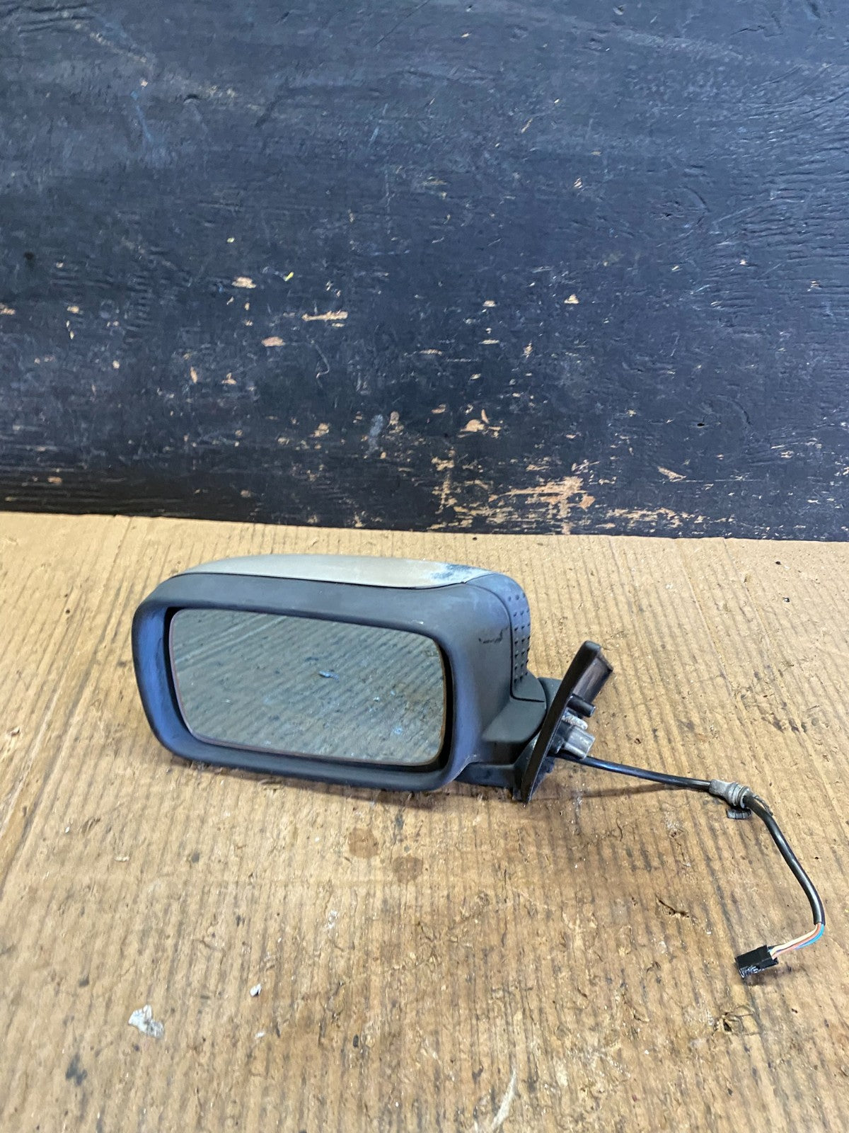 1992 to 1999 BMW 318i E36 Left Driver LH Side Door View Mirror S9869 DG8