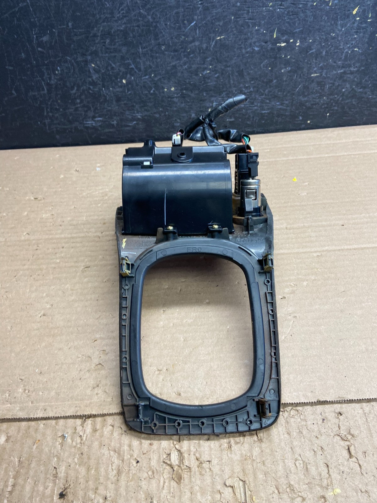 2002-2004 Infiniti i35 Center Console Shifter Floor Bezel Trim Panel AG0225 DG4