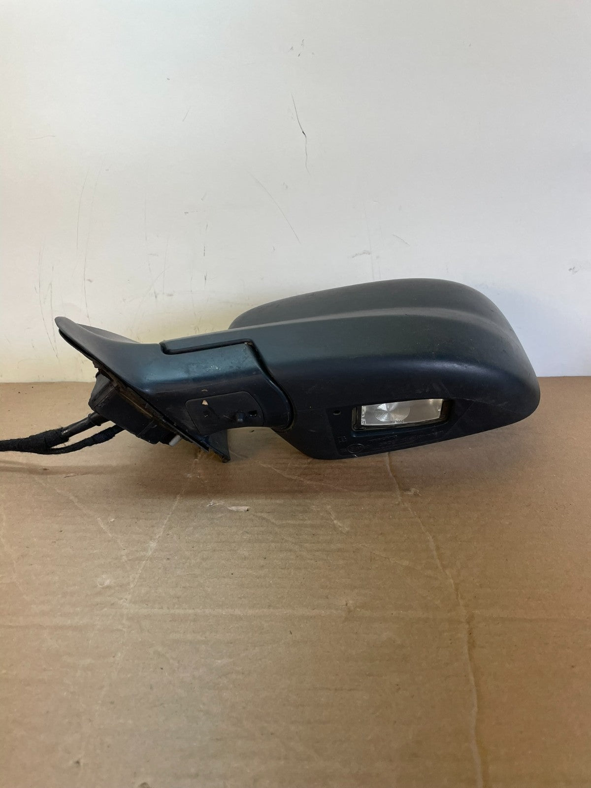 2004 - 2005 Volvo XC70 V70 Left Passenger Lh Side View Door Mirror AG7871 DW3