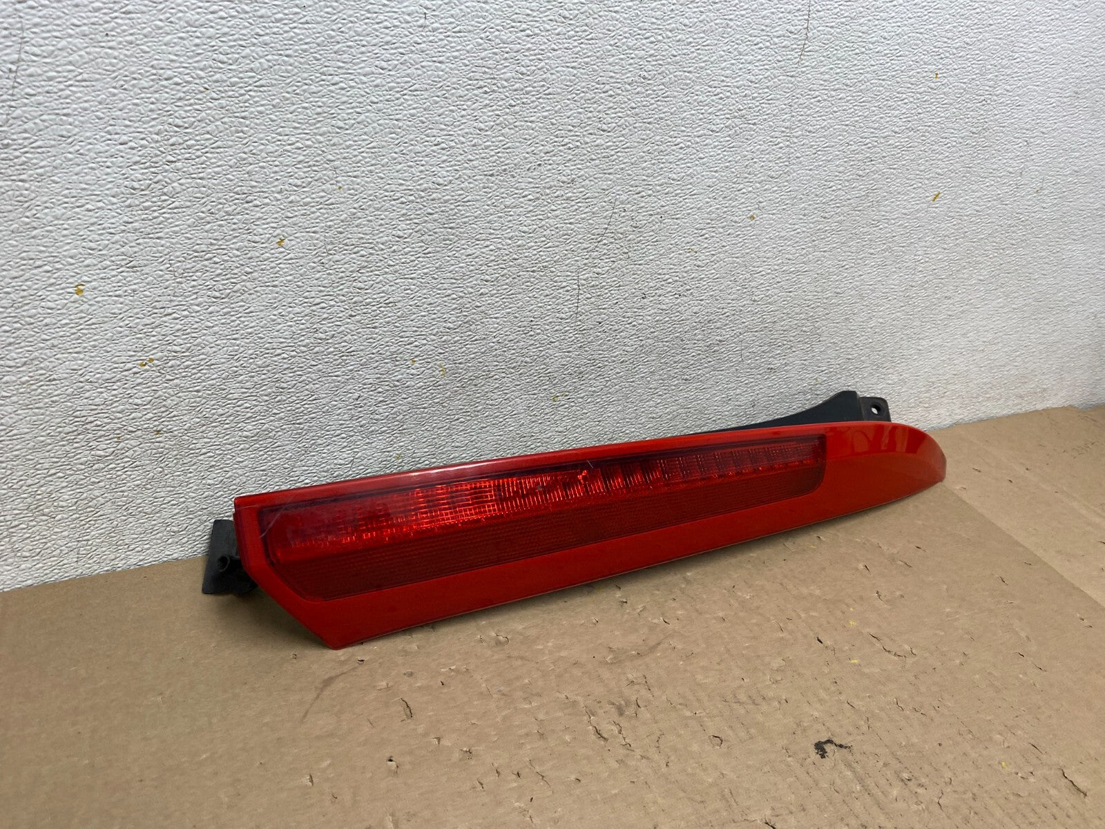 2003 to 2006 Volvo XC90 Right Passenger Side Upper Tail Light OEM I2498 DW2