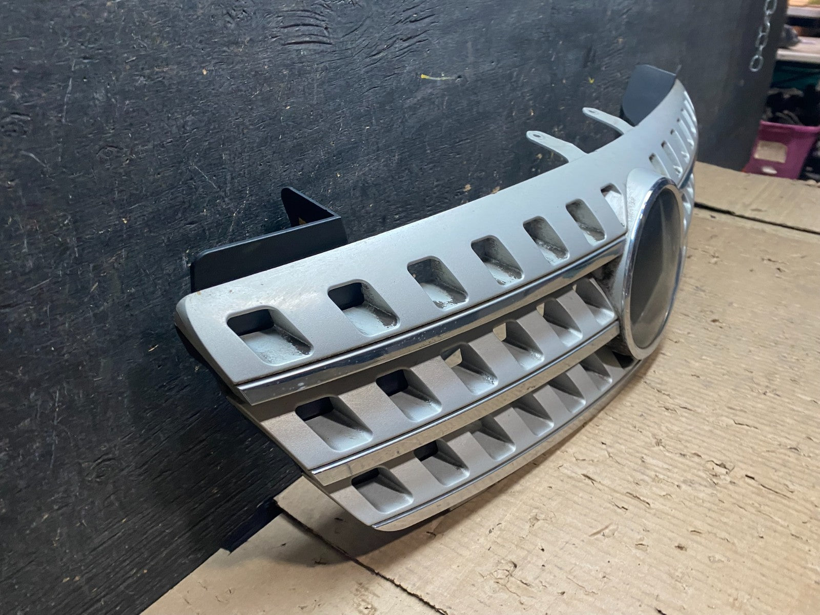 2006 to 2008 Mercedes ML-Class W164 Front Bumper Grille Grill X0090 DG2