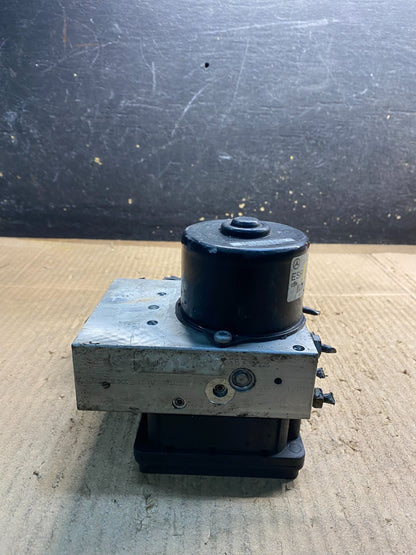 2005 to 2009 Mercedes W203 C230 CLK350 ABS Anti Lock Brake Pump Module Z0343 DG1