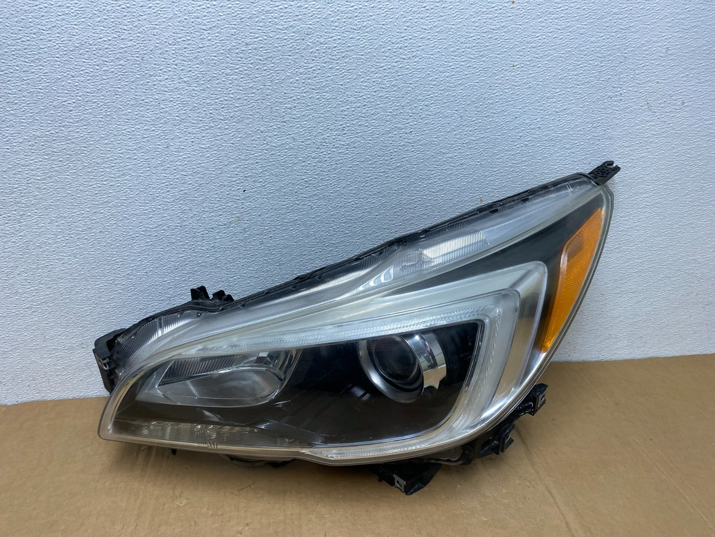 2015 - 2017 Subaru Legacy Outback Left Driver Xenon Halogen Headlight AC8419 DG0