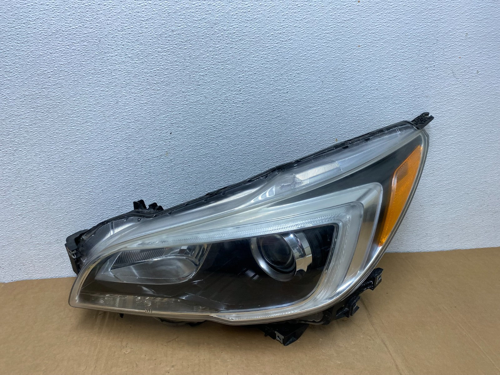 2015 - 2017 Subaru Legacy Outback Left Driver Xenon Halogen Headlight AC8419 DG0