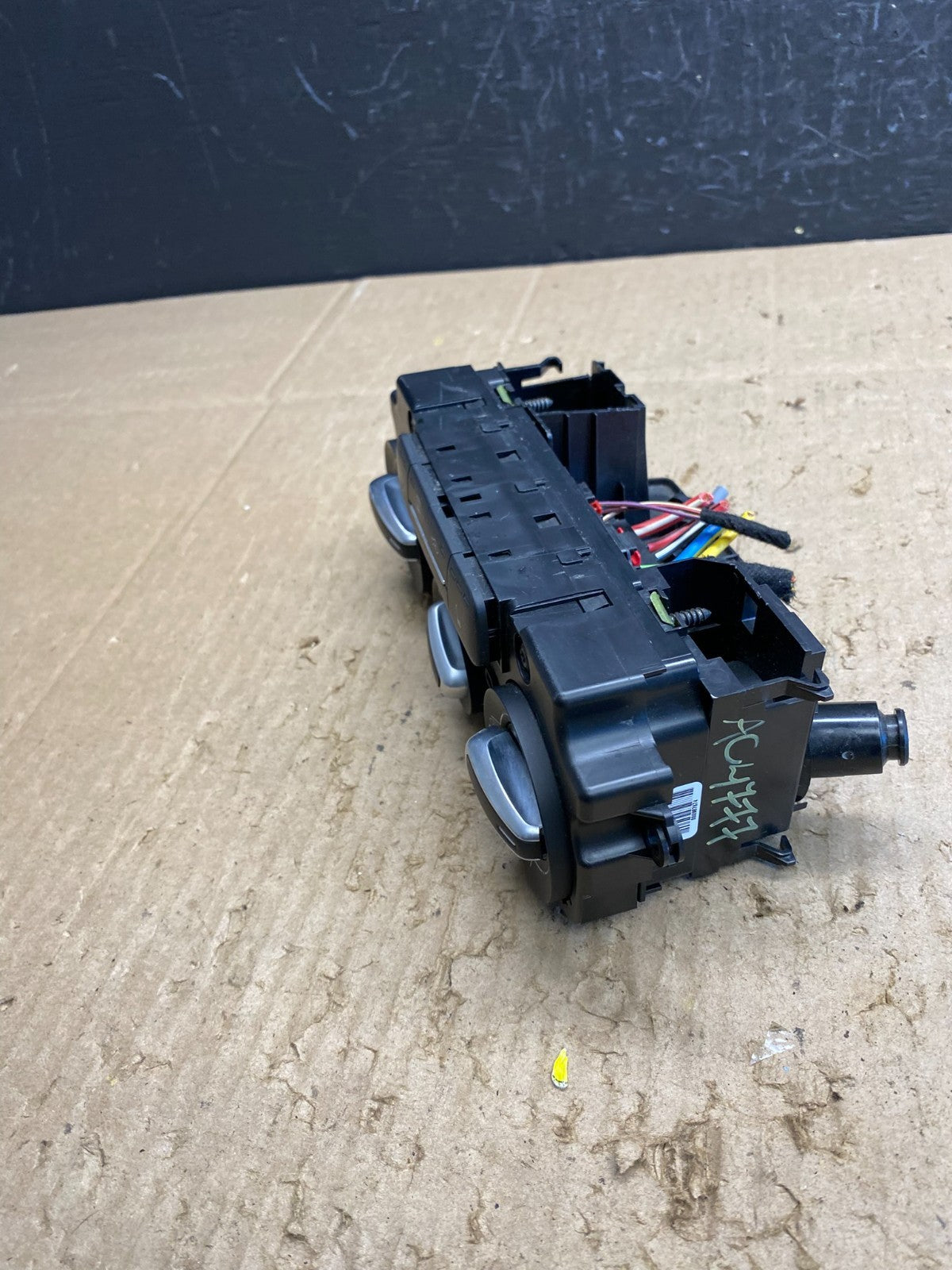 2011 - 2014 Volkswagen  Jetta Center Climate Control Panel AC Heater ac4777 DG2
