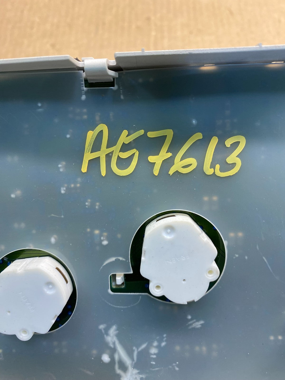 2009 to 2011 Mercury Grand Marquis Speedometer Cluster Gauge AE7613 DG6