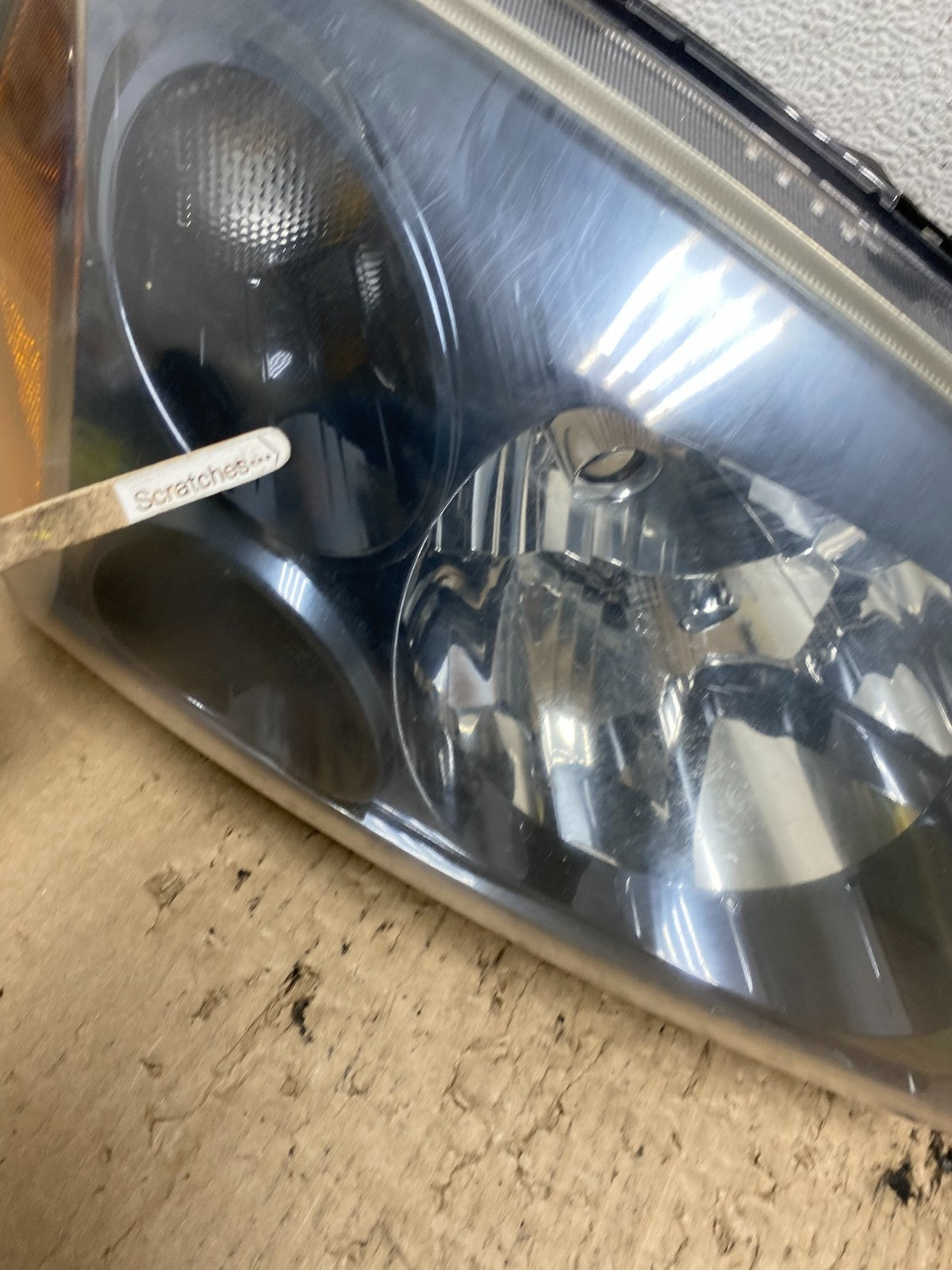 2004 to 2009 Mitsubishi Galant Left+Right Headlights Halogen AF7197 DW3