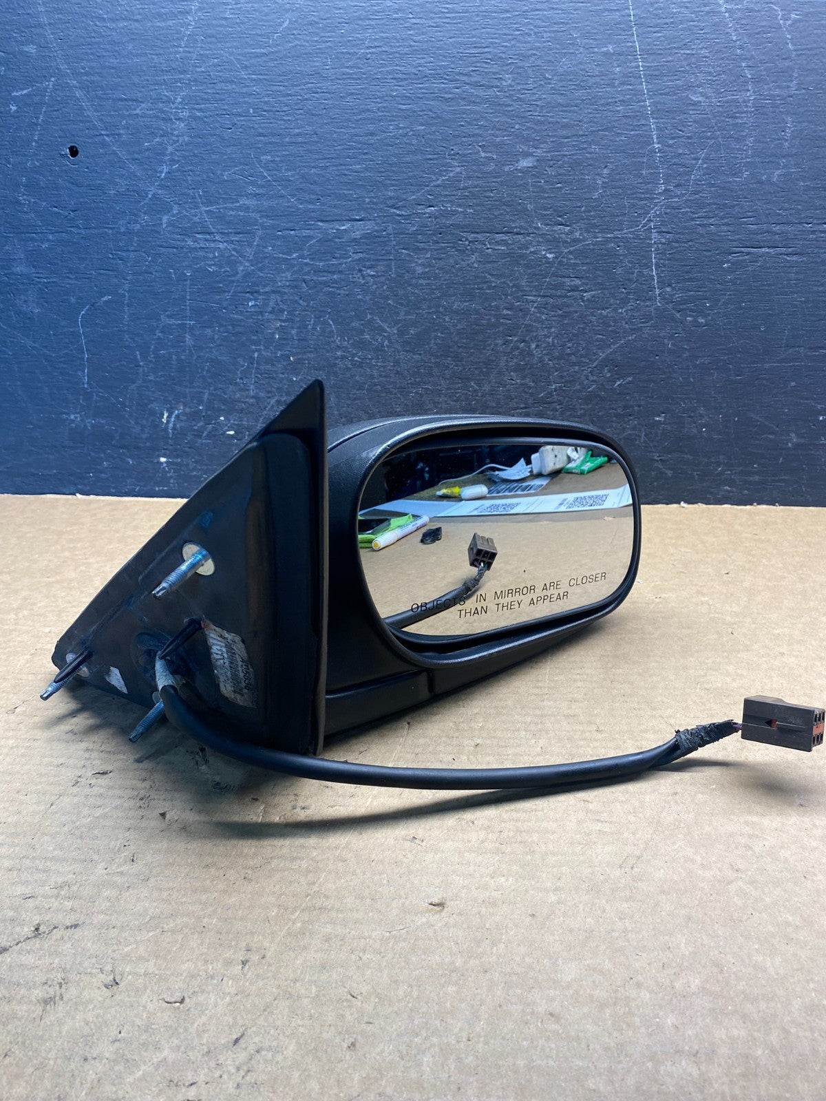 2003 - 2011 Ford Crown Victoria Right Passenger View Door Heat Mirror AD9910 DW10