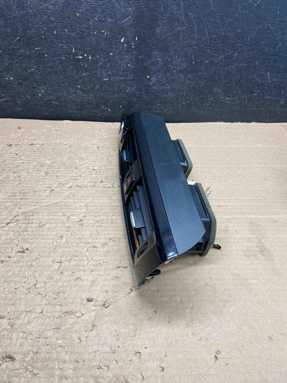 2011- 2017 BMW X3 F25 Center Dash Trim Molding w/ Air Vents AG8593 DG2