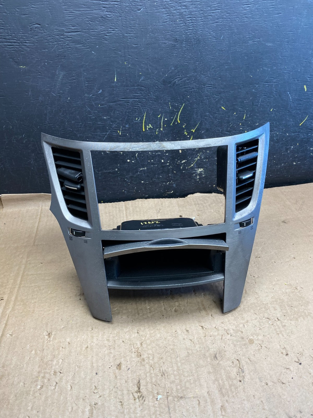 2010 - 2014 Subaru Legacy Radio Console Dashboard Center Panel Trim Z1721 DG1