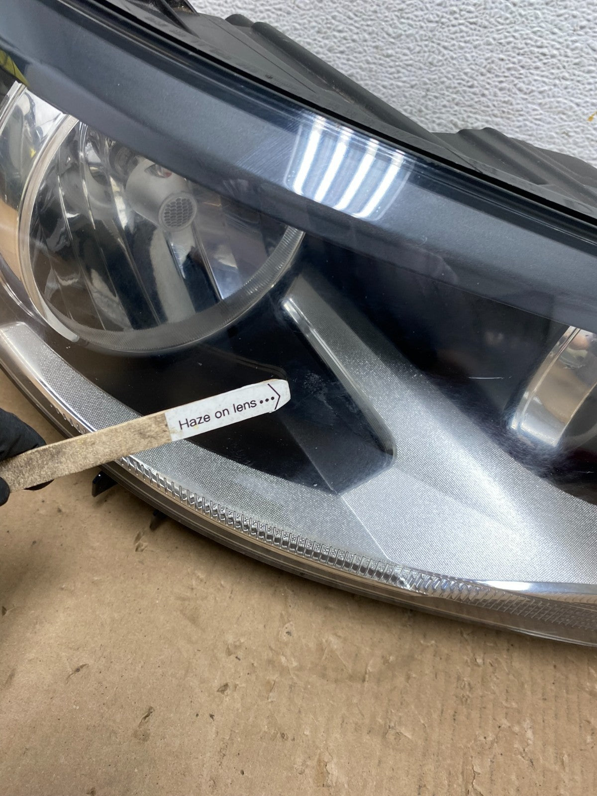 2012 to 2018 Volkswagen Tiguan Right Passenger RH Halogen Headlight AD7798 DW3
