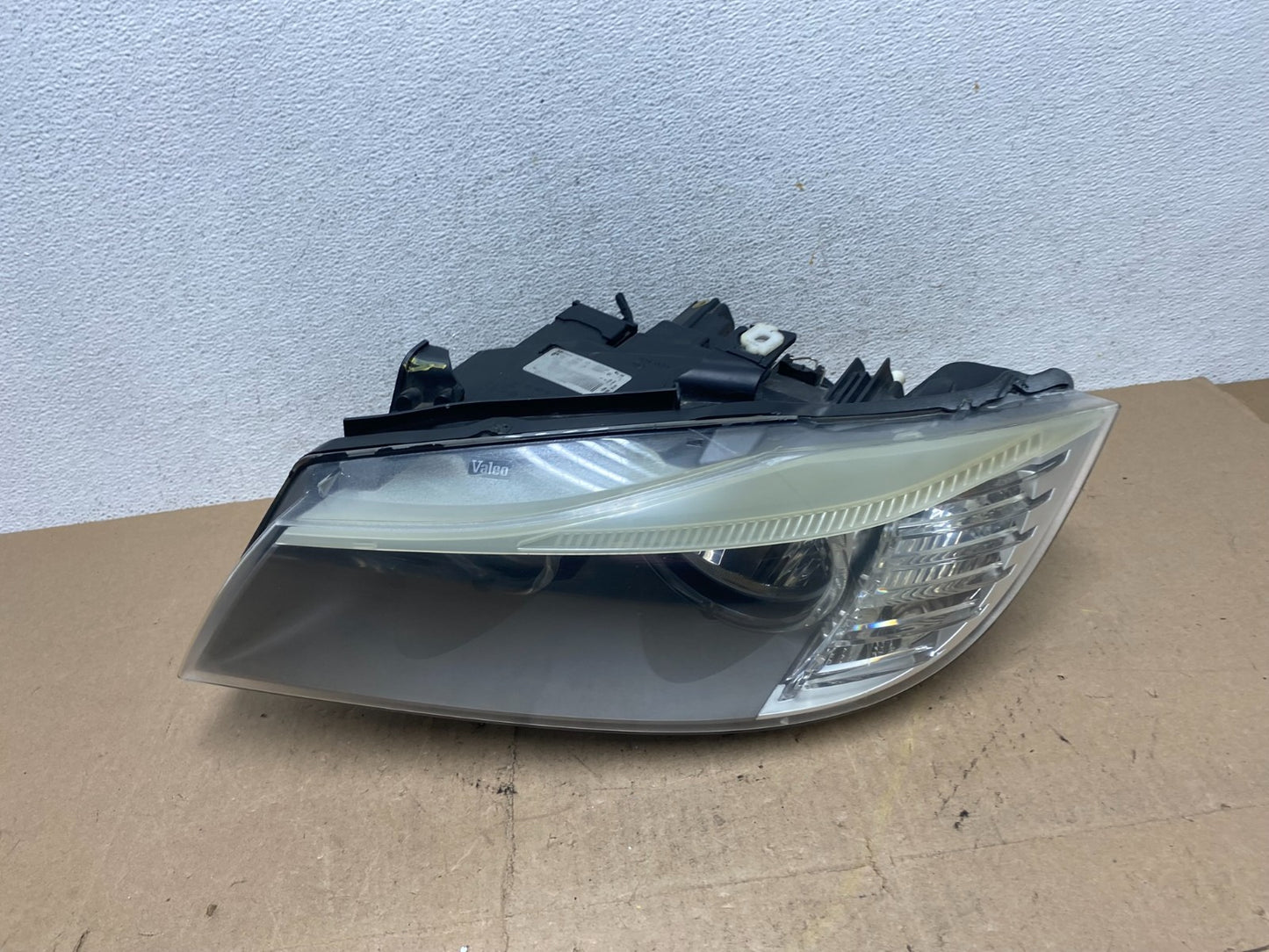 2009-2011 Bmw 3 Series 328i 4/D Sedan Left Driver Headlight Halogen AE6888 DW0
