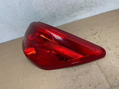 2017 - 2020 Nissan Pathfinder Right Passenger Tail light AG5596 DW1