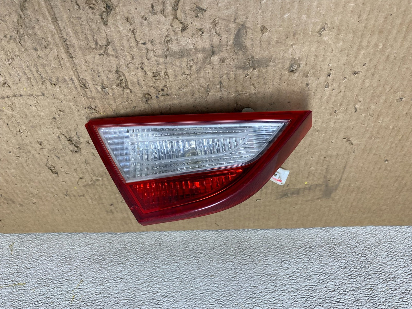 2011 2012 2013 2014 Hyundai Sonata Left Driver Inner Tail Light Oem W7520 DW0