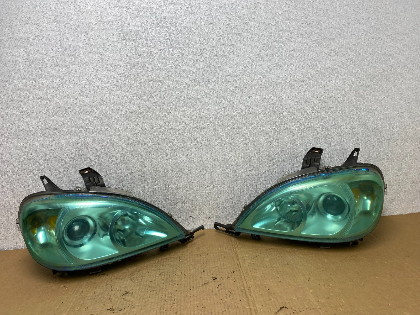 2002 - 2005 Mercedes ML ML350 ML500 Left+Right Side Halogen Headlights AC8145 DW0