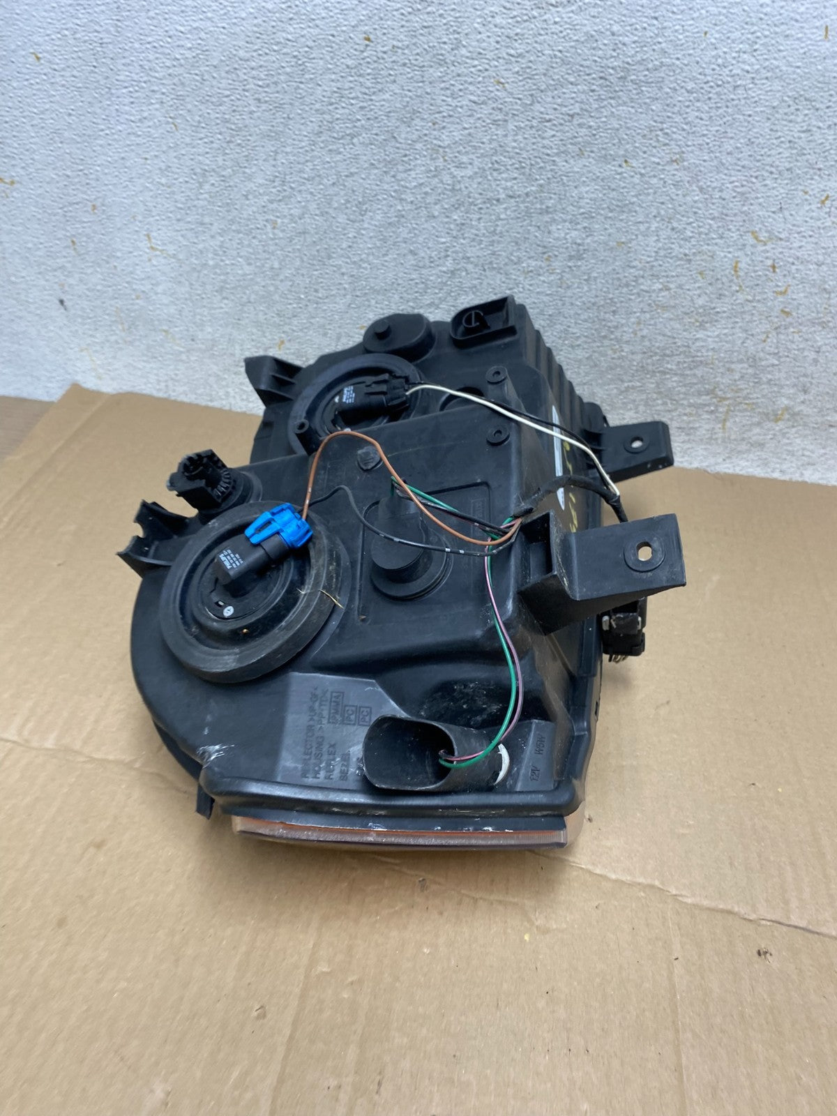 2005-2007 Jeep Grand Cherokee Left Driver LH Halogen Headlight TYC AI1174 DW10