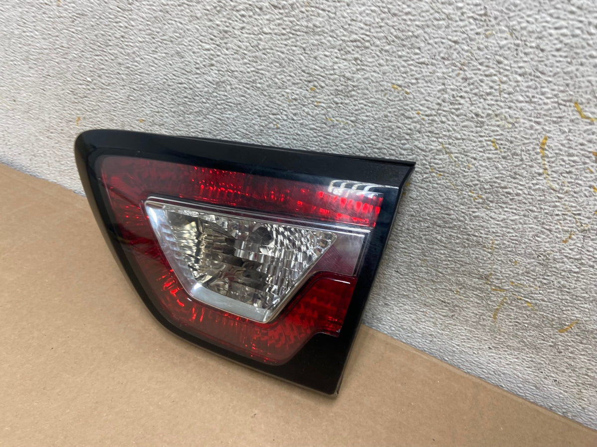 2013 2017 Chevrolet Traverse Right Passenger RH Inner Tail Light AH9299 LK1