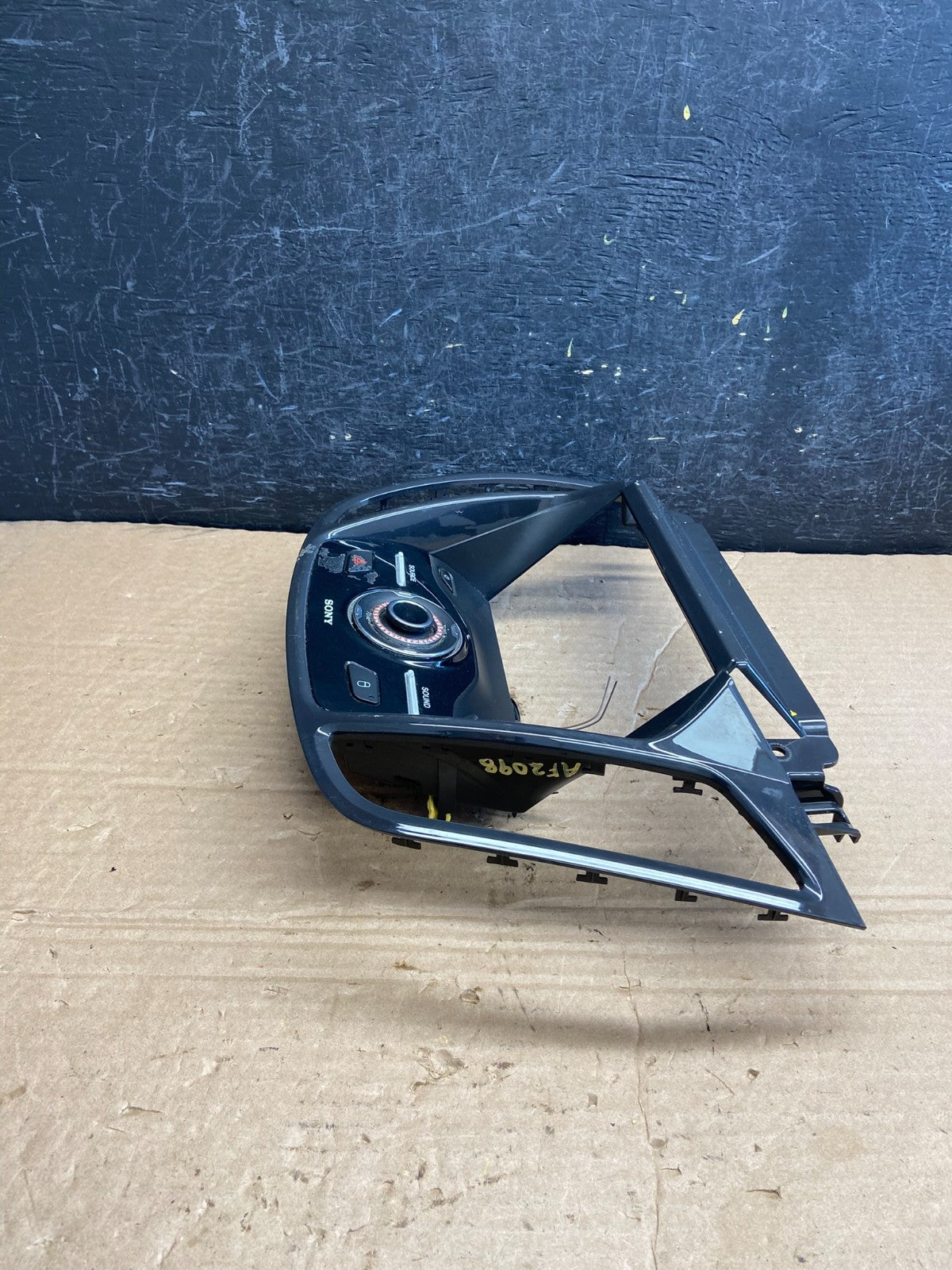 2013 2014 2015 2016 Ford Escape Dash Radio Control Panel Bezel AF2098 DW2