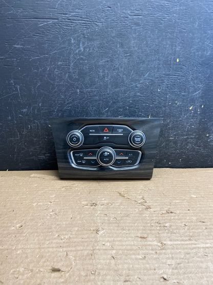 2017 to 2023 Chrysler 300 Audio Climate Control Panel af2697 DG0