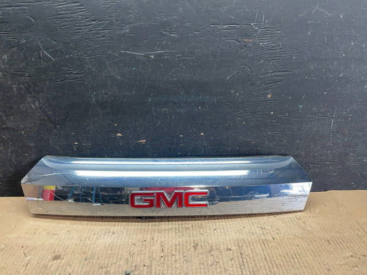 2010-2015 Gmc Terrain Lift Gate Handle Trim Back Up Camera Chrome Panel M6106 DG0